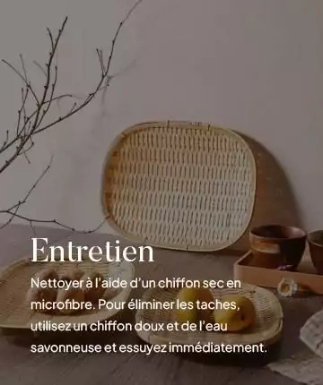 Entretien de la table basse carrée en verre blanc